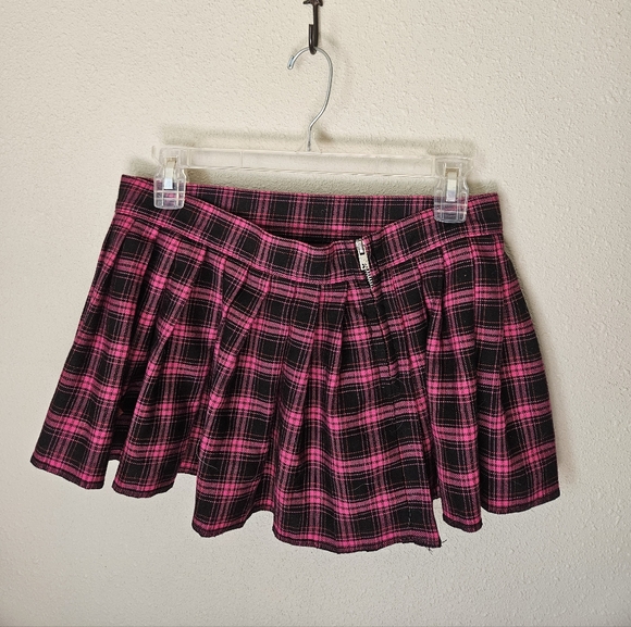 Micro Mini Tripp Skirt - Picture 2 of 6